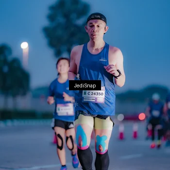 Runner Photo 7518018