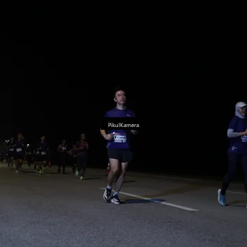 Runner Photo 7518029