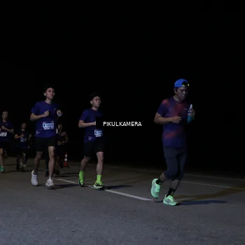 Runner Photo 7518041