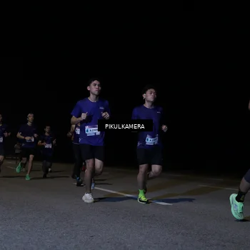 Runner Photo 7518042