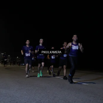 Runner Photo 7518049