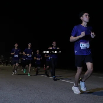 Runner Photo 7518052