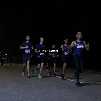 Runner Photo 7518063