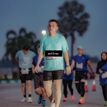 Runner Photo 7518064