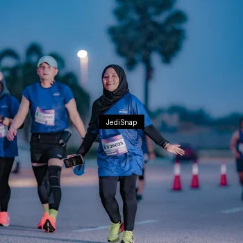 Runner Photo 7518069