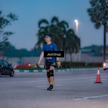 Runner Photo 7518080
