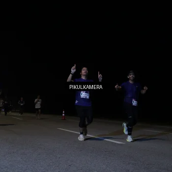 Runner Photo 7518081