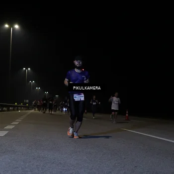 Runner Photo 7518114