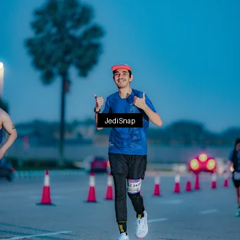 Runner Photo 7518128