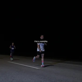 Runner Photo 7518133