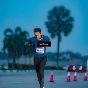 Runner Photo 7518135
