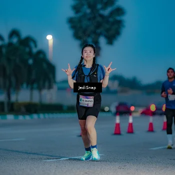 Runner Photo 7518140