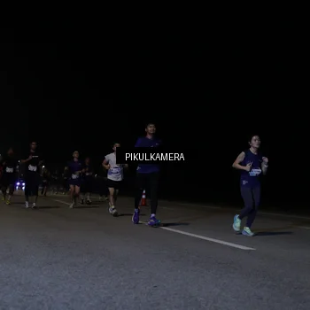 Runner Photo 7518142