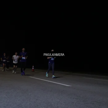 Runner Photo 7518148