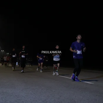 Runner Photo 7518153