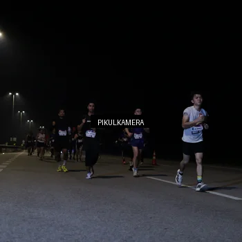 Runner Photo 7518161
