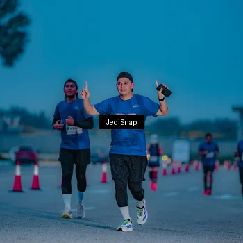 Runner Photo 7518165