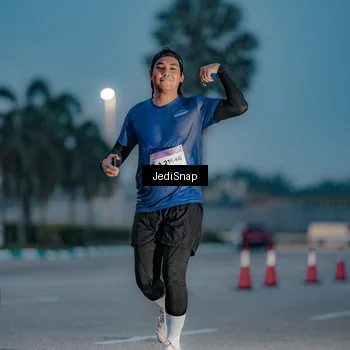 Runner Photo 7518181