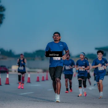Runner Photo 7518184