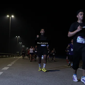 Runner Photo 7518190