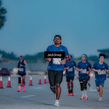 Runner Photo 7518194