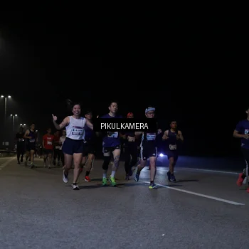Runner Photo 7518198