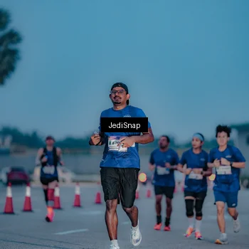 Runner Photo 7518199