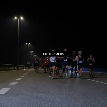 Runner Photo 7518203