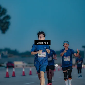 Runner Photo 7518209