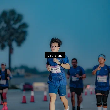 Runner Photo 7518213