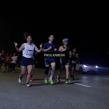 Runner Photo 7518214
