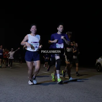 Runner Photo 7518217