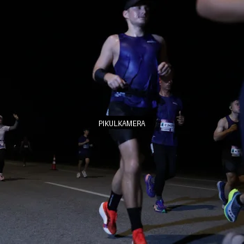 Runner Photo 7518219