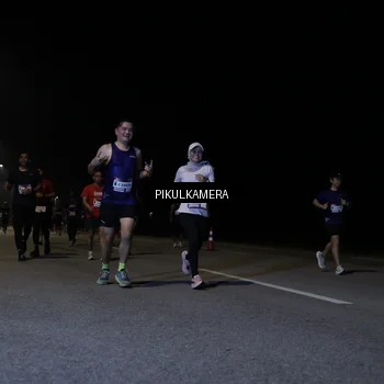 Runner Photo 7518228