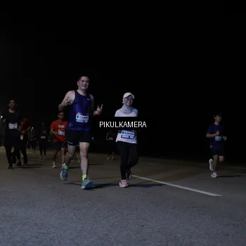 Runner Photo 7518229