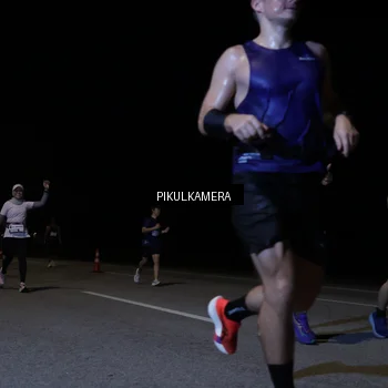 Runner Photo 7518235