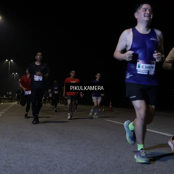 Runner Photo 7518237