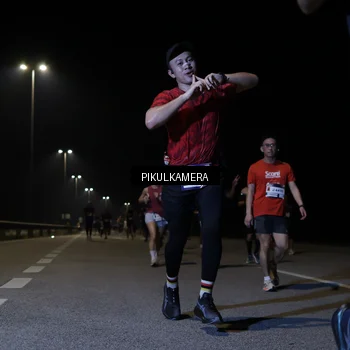 Runner Photo 7518267