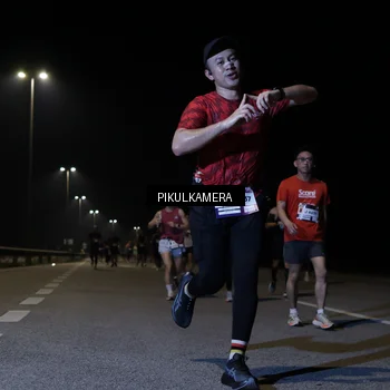Runner Photo 7518268