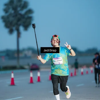 Runner Photo 7518270