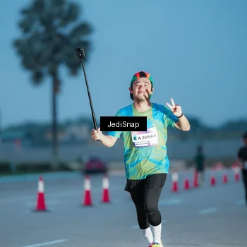 Runner Photo 7518273