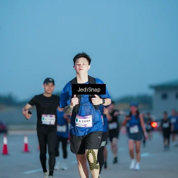 Runner Photo 7518274