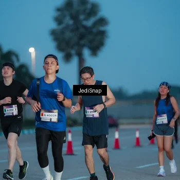 Runner Photo 7518296