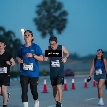 Runner Photo 7518297