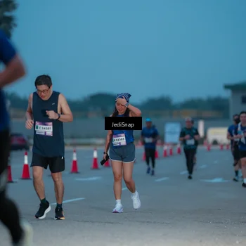 Runner Photo 7518299