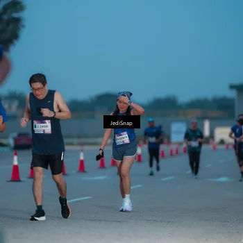 Runner Photo 7518300