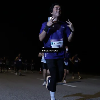 Runner Photo 7518301