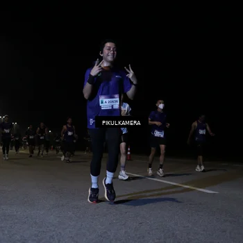 Runner Photo 7518303