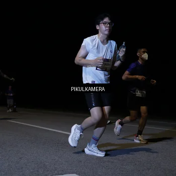 Runner Photo 7518310