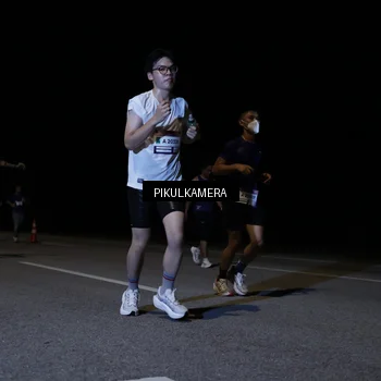 Runner Photo 7518312